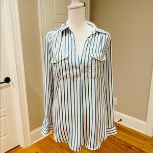 EUC Ann Taylor Shirt